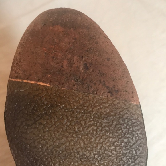 “FEUD BRITANNIA” “Marianne” Wedge Lace Up Shoe. - Picture 11 of 12